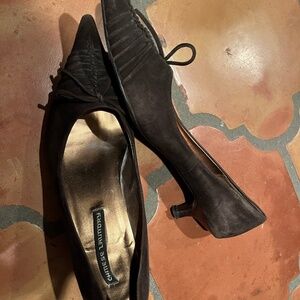 Chinese Laundry pumps